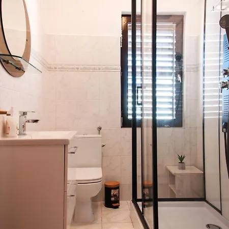 Domus Albus Apartment *