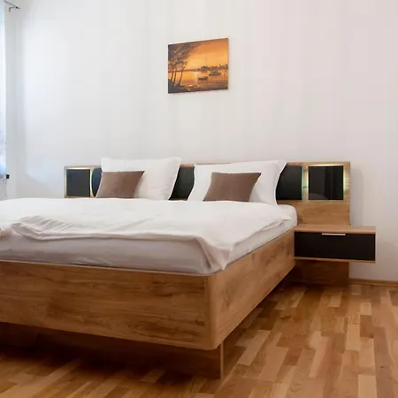 Apartment Domus Albus *